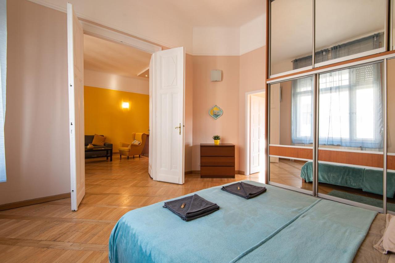 Patrik's Budapest Center Apartment Extérieur photo